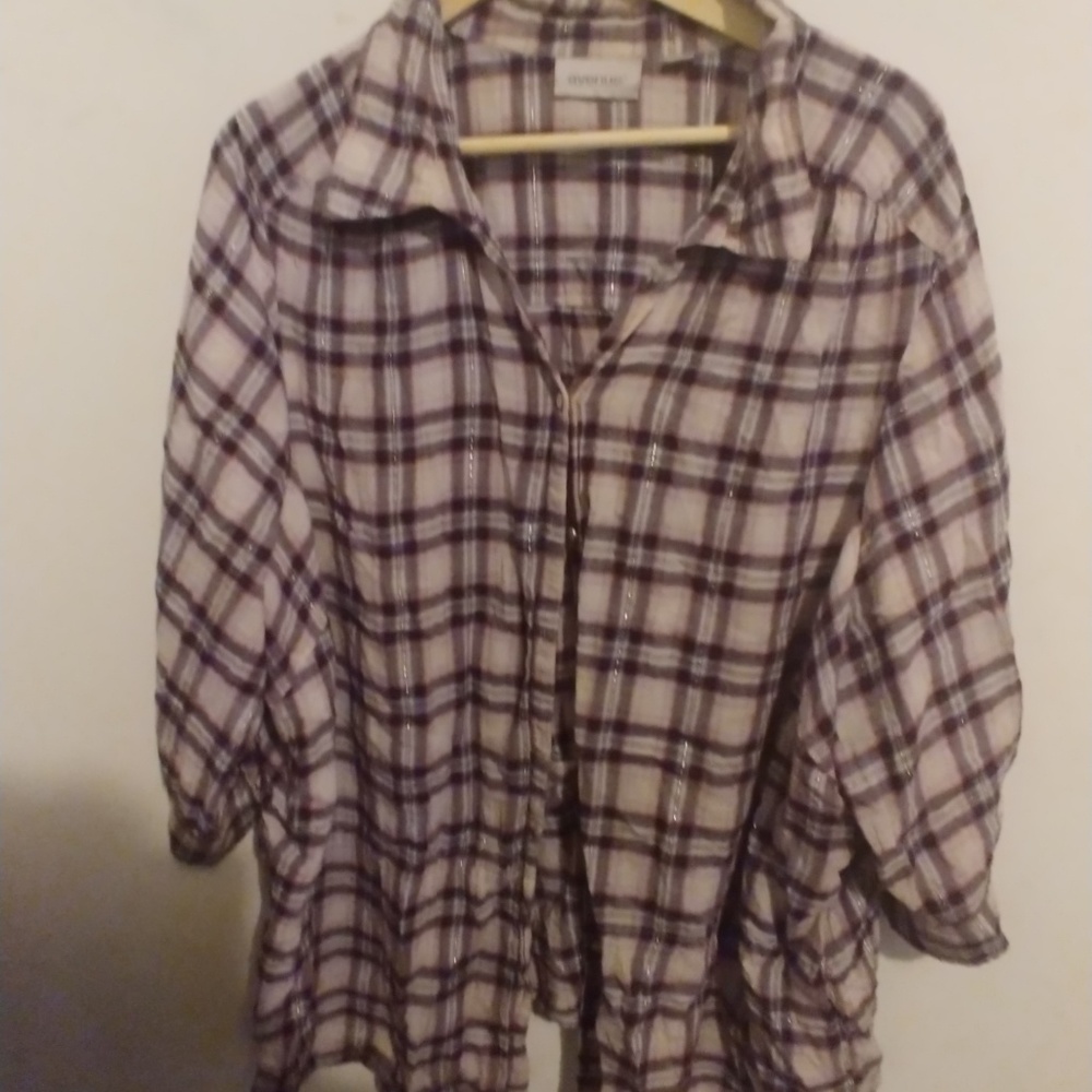 26/28 quarter sleeve button up by avenue